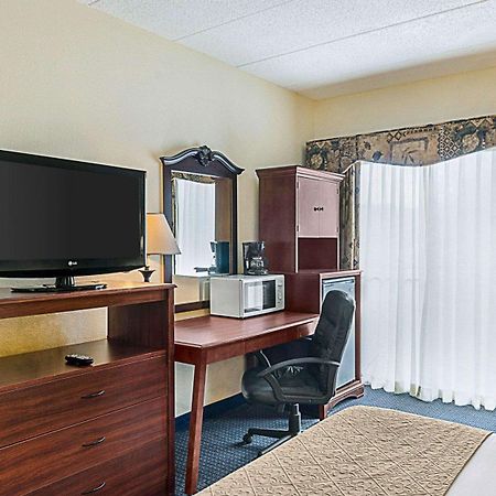 Quality Inn & Suites Worcester Extérieur photo