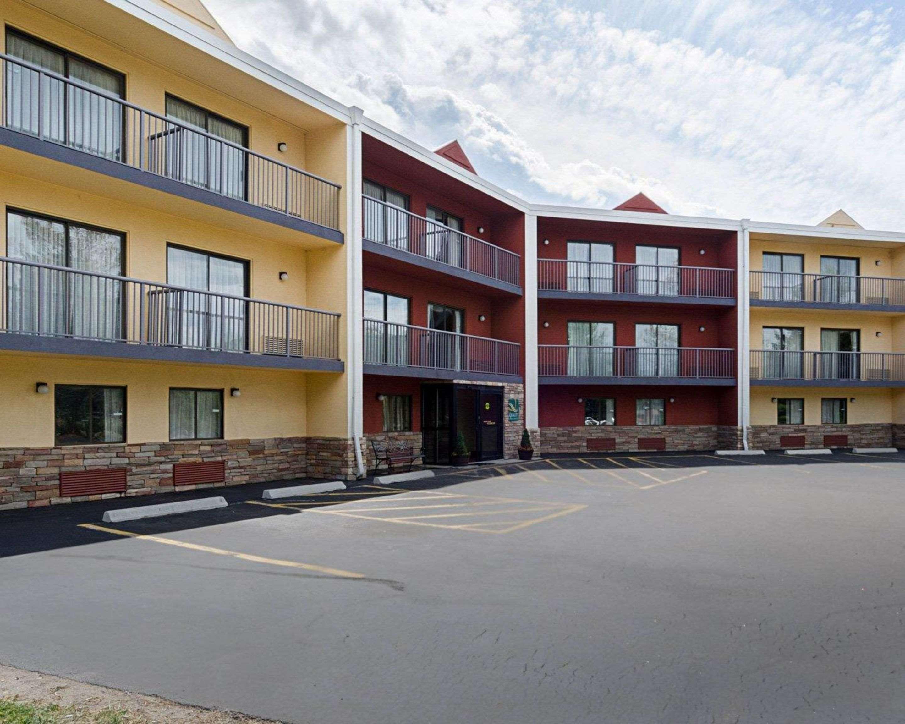 Quality Inn & Suites Worcester Extérieur photo