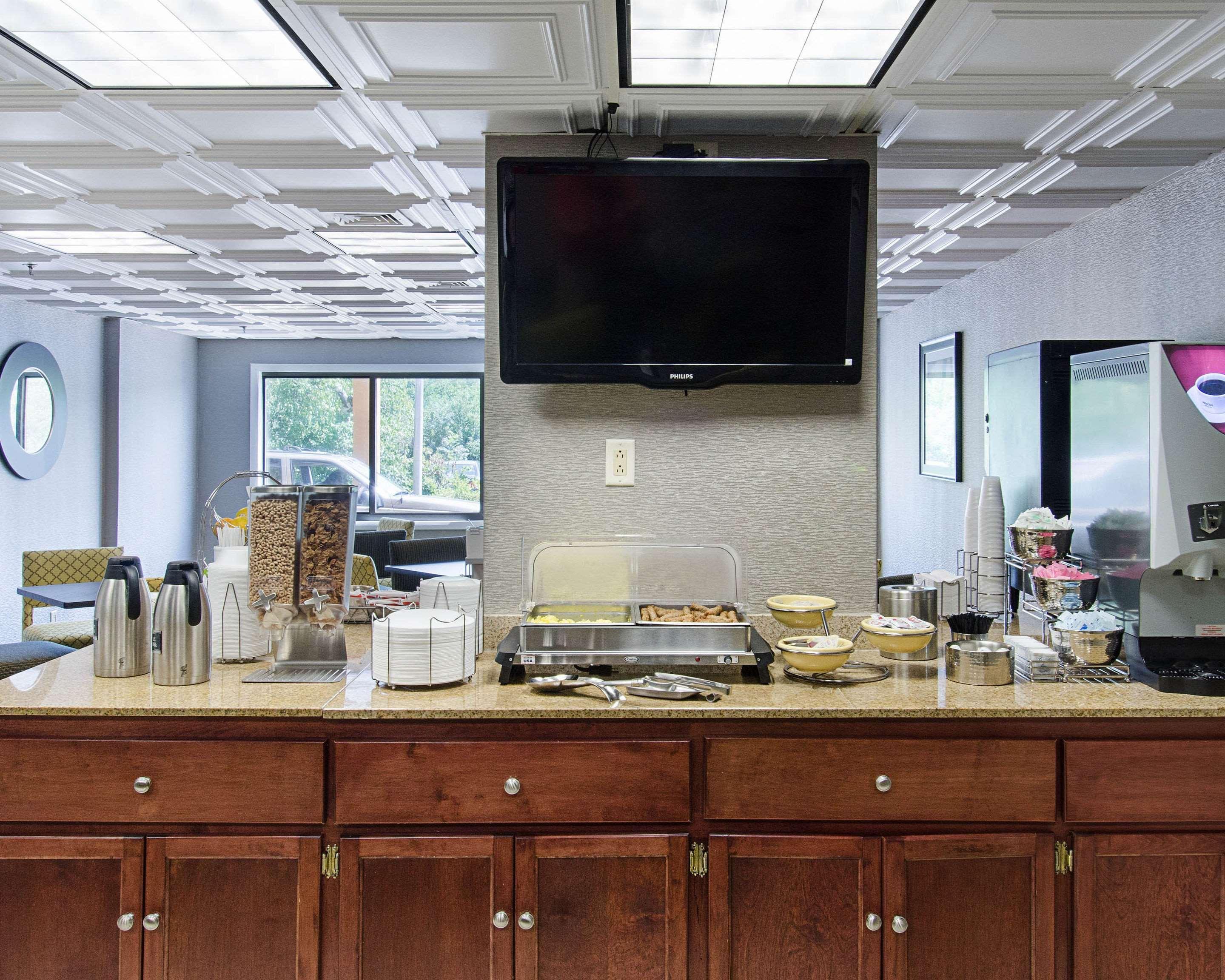 Quality Inn & Suites Worcester Extérieur photo